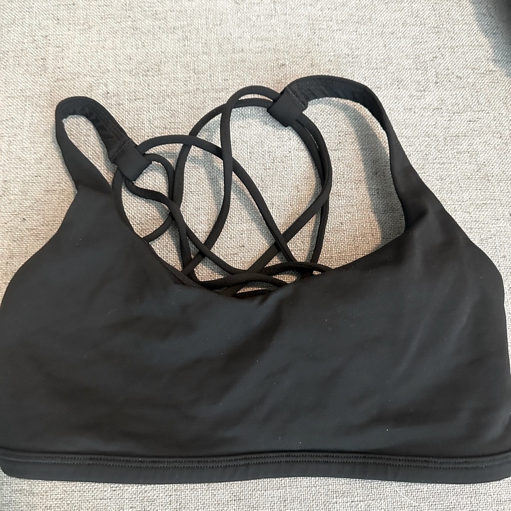 Lululemon Free to be bra size 2
